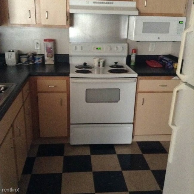 Building Photo - 500 Palisades Dr