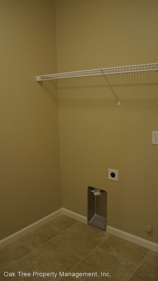 Foto del edificio - 3 br, 3 bath House - 631 Cantera Avenue