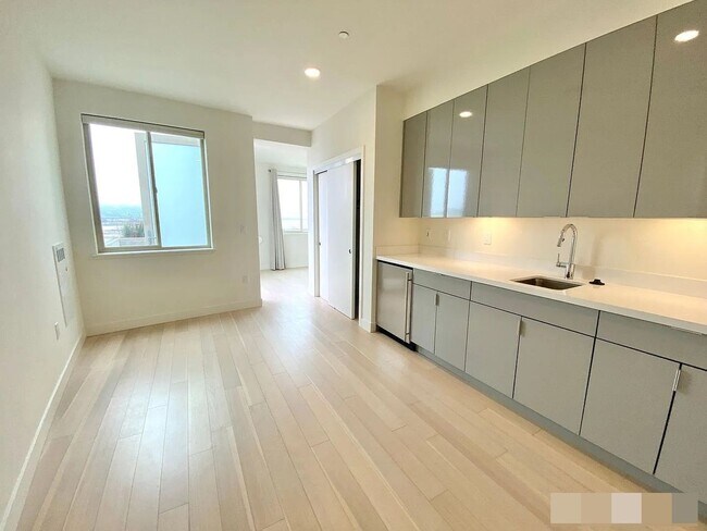 Foto del edificio - 4 Bedroom Townhome in San Francisco Shipyards