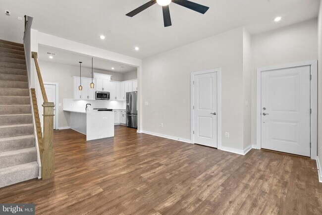 Foto del edificio - 16302 Connors Wy