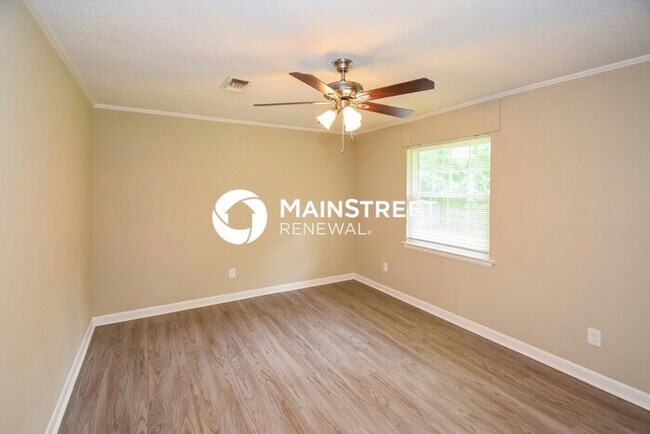 Building Photo - 3 Bedroom Pet-Friendly Home in Adamsville, AL with Main Street Renewal