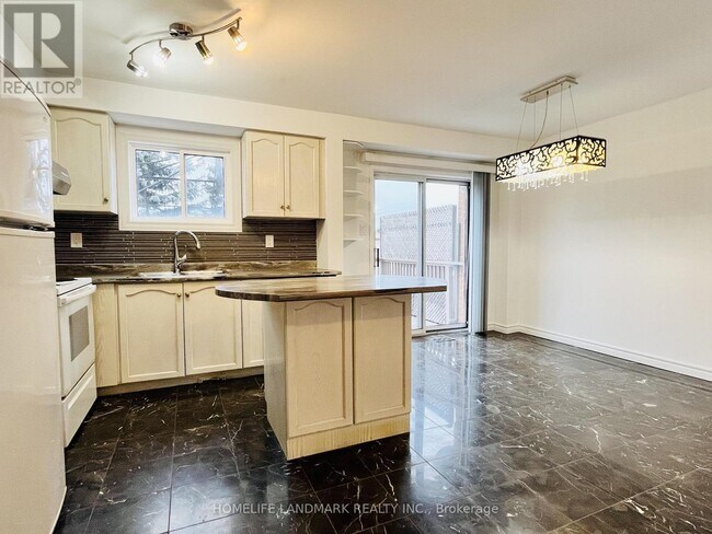 Photo du bâtiment - 65 Kelso Crescent