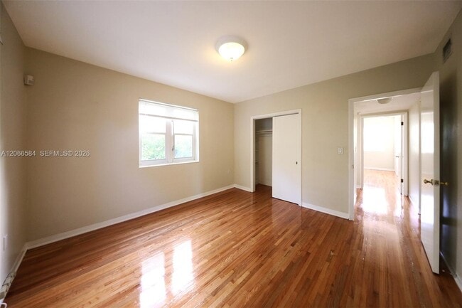 Building Photo - 47 Sidonia Ave