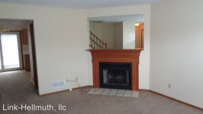 Building Photo - 1324 Villa Rd
