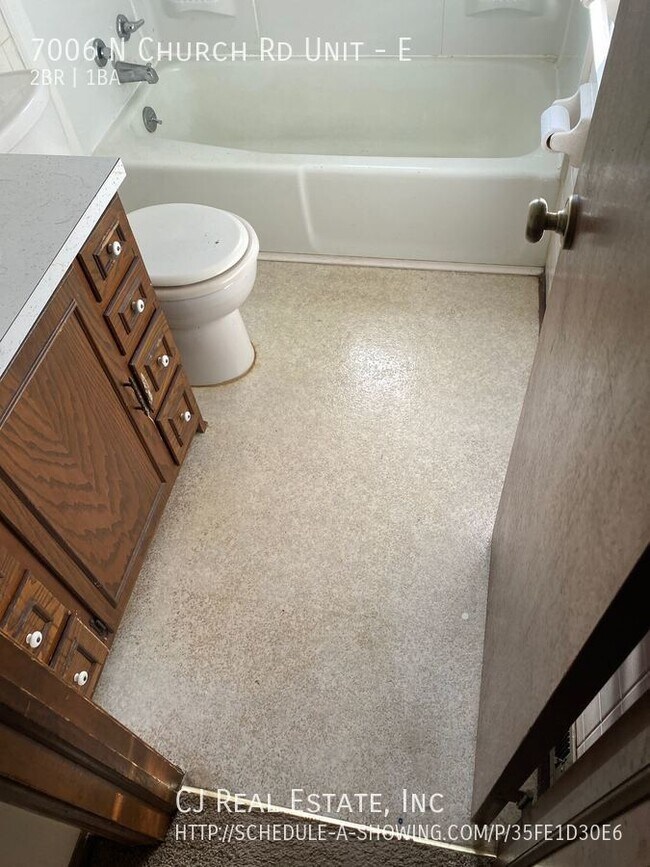 Building Photo - 7006 N Church Rd