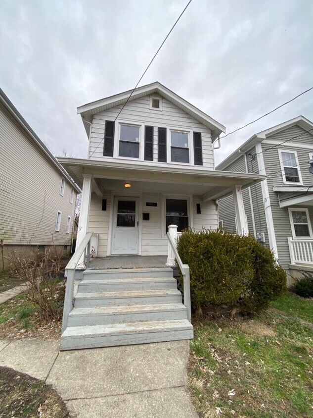Foto principal - 1053 Wells St