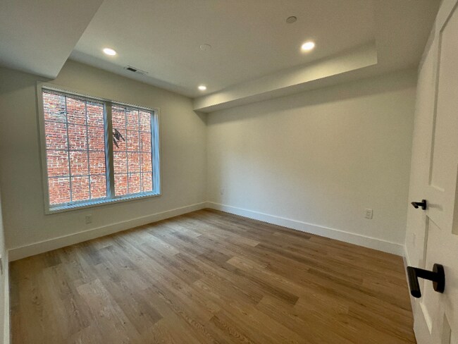 Foto del edificio - 716 L St SE