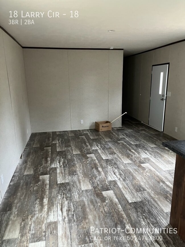 Building Photo - 18 Larry Cir