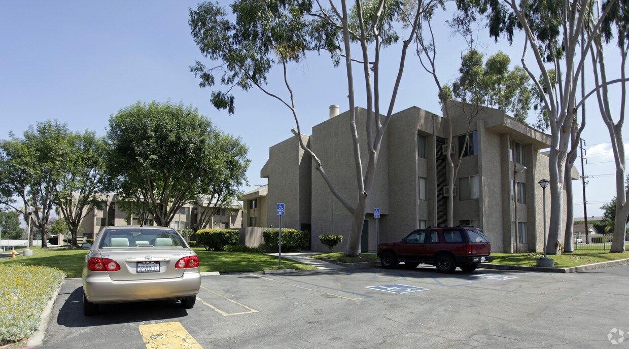 Foto del edificio - Citrus Arms