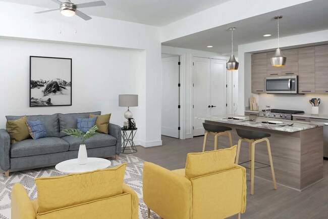 Foto del edificio - Downtown Studio with Rooftop Pool — Now $1,429