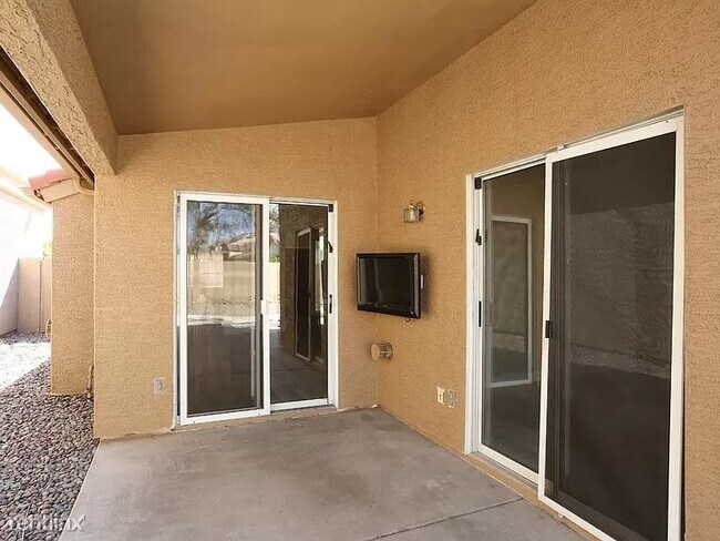 Building Photo - 3 br, 2 bath House - 8864 E Mescal St