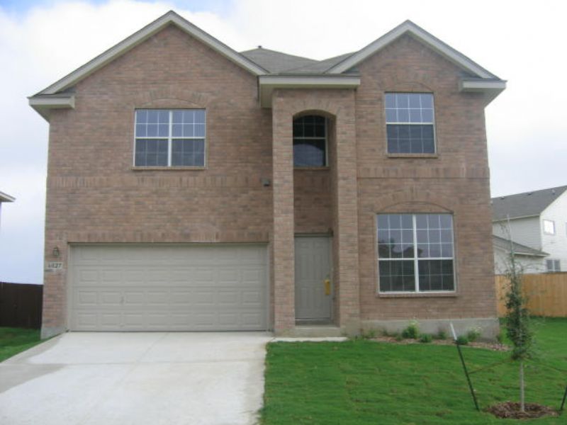 Foto principal - 6027 Campstool Rd