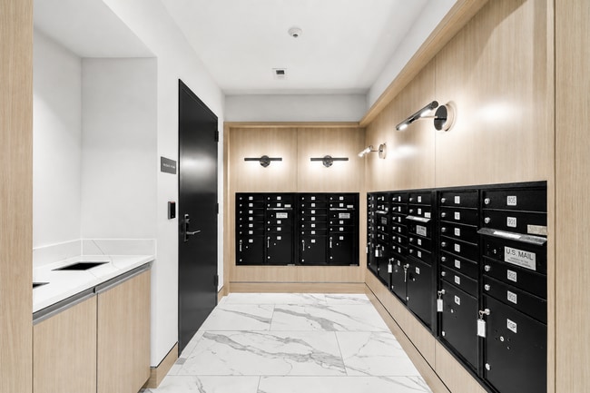 Interior Photo - Vivre