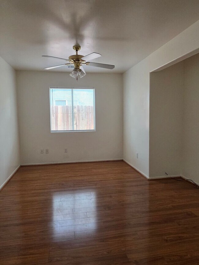 Foto del edificio - 1305 Quartz Hill Rd