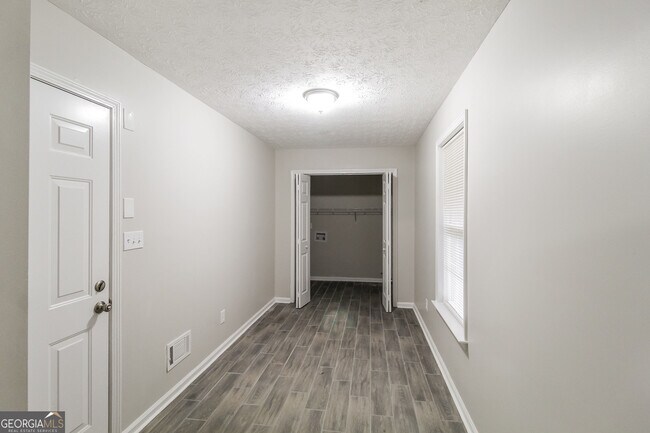 Building Photo - 145 Cardell Farms Rd