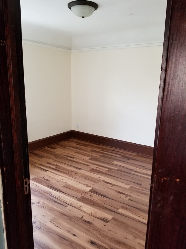 Foto del edificio - 1208 Cumming Ave