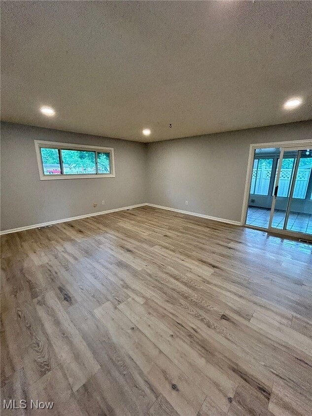 Building Photo - 1304 Brookdale Ln