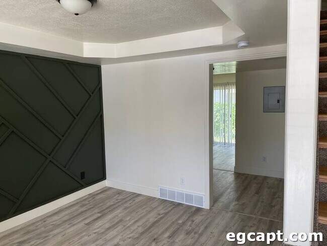 Foto del edificio - 1245 N 400 E