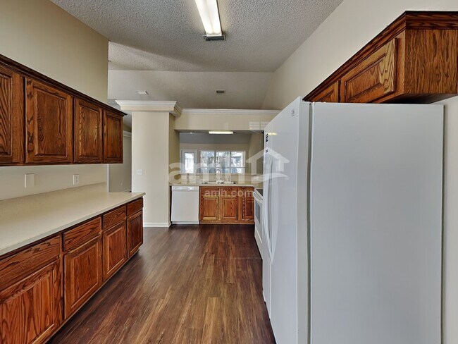 Foto del edificio - 2952 Majestic Oaks Ln