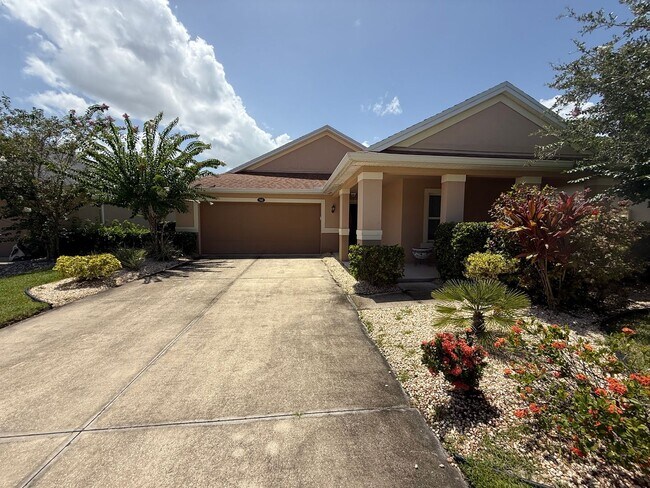 Building Photo - Grande Champion Community! BEAUTIFUL 3 Bed...