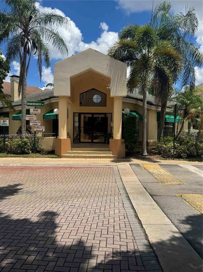 Foto del edificio - 9999 Summerbreeze Dr