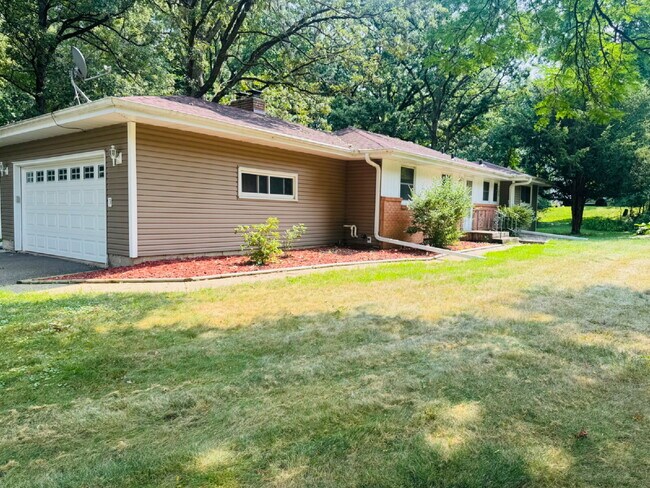 Foto del edificio - 6701 Kingston Dr