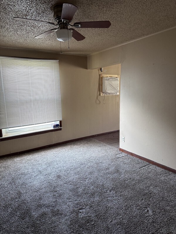 Foto del edificio - 406 S Pine St