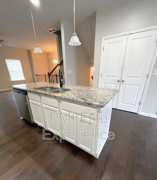 Foto del edificio - 3863 Equity Ln