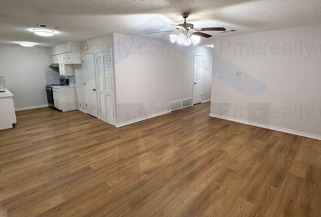 Foto del edificio - AVAILABLE NOW!!! Comfortable 4 br, 1.5 ba house for rent in Balch Springs