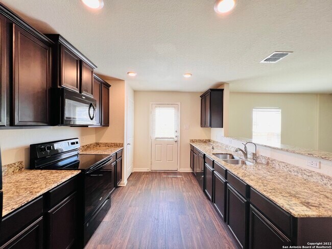 Foto del edificio - 11802 Nucio Ridge