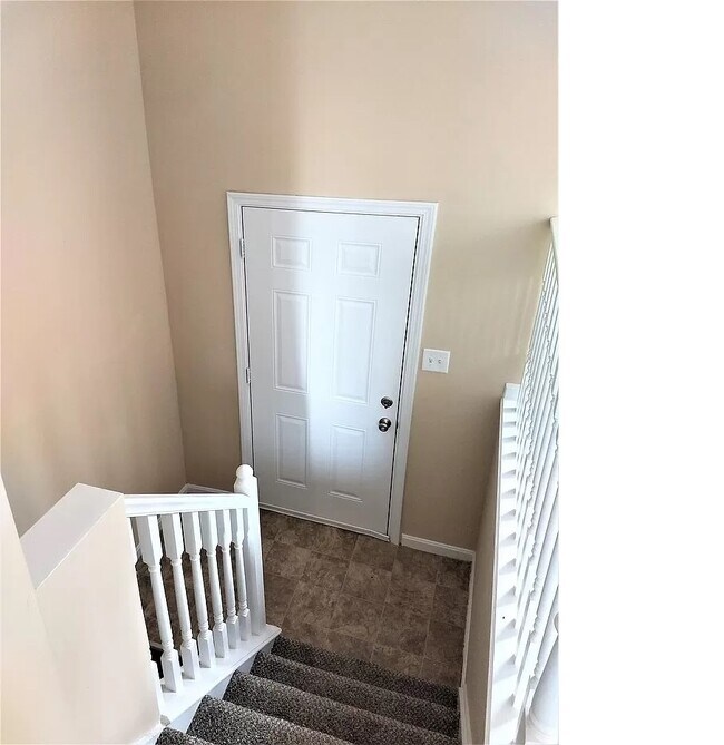 Foto del edificio - 4784 Timberknoll Rd