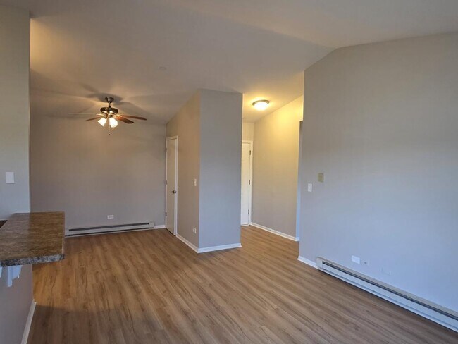 Building Photo - 1361 Cunat Ct