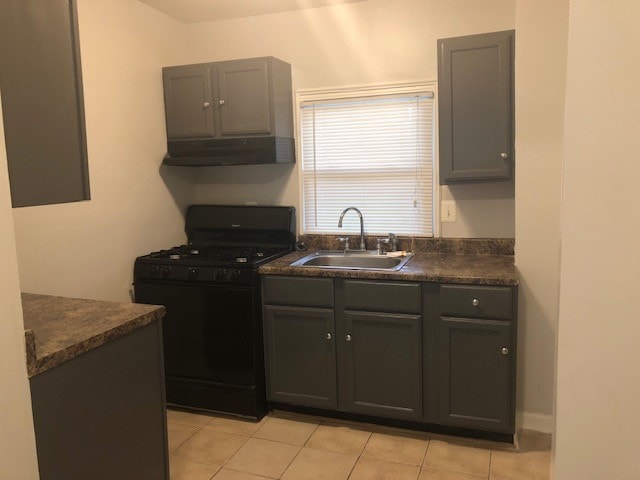 Kitchen - 3711 Harmon Ave