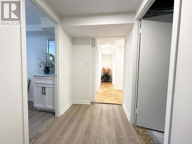 Building Photo - 15 Nymark Ave