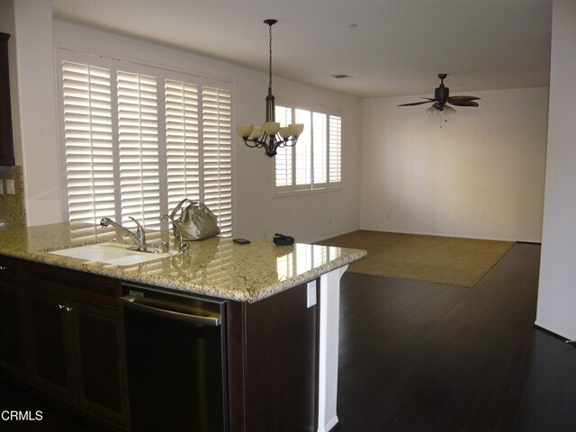 Building Photo - 3754 Dunkirk Dr