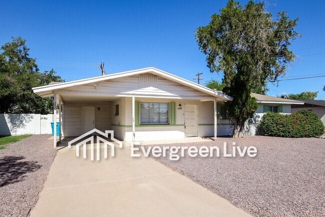 Foto del edificio - 3308 W Cactus Wren Dr