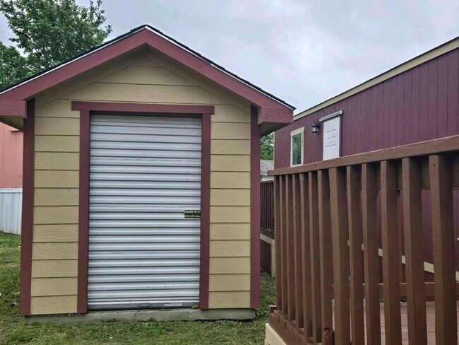 Foto del edificio - 709 N Collins Fwy