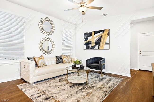Building Photo - 4 br, 3.5 bath House - 1660 Bella Dr