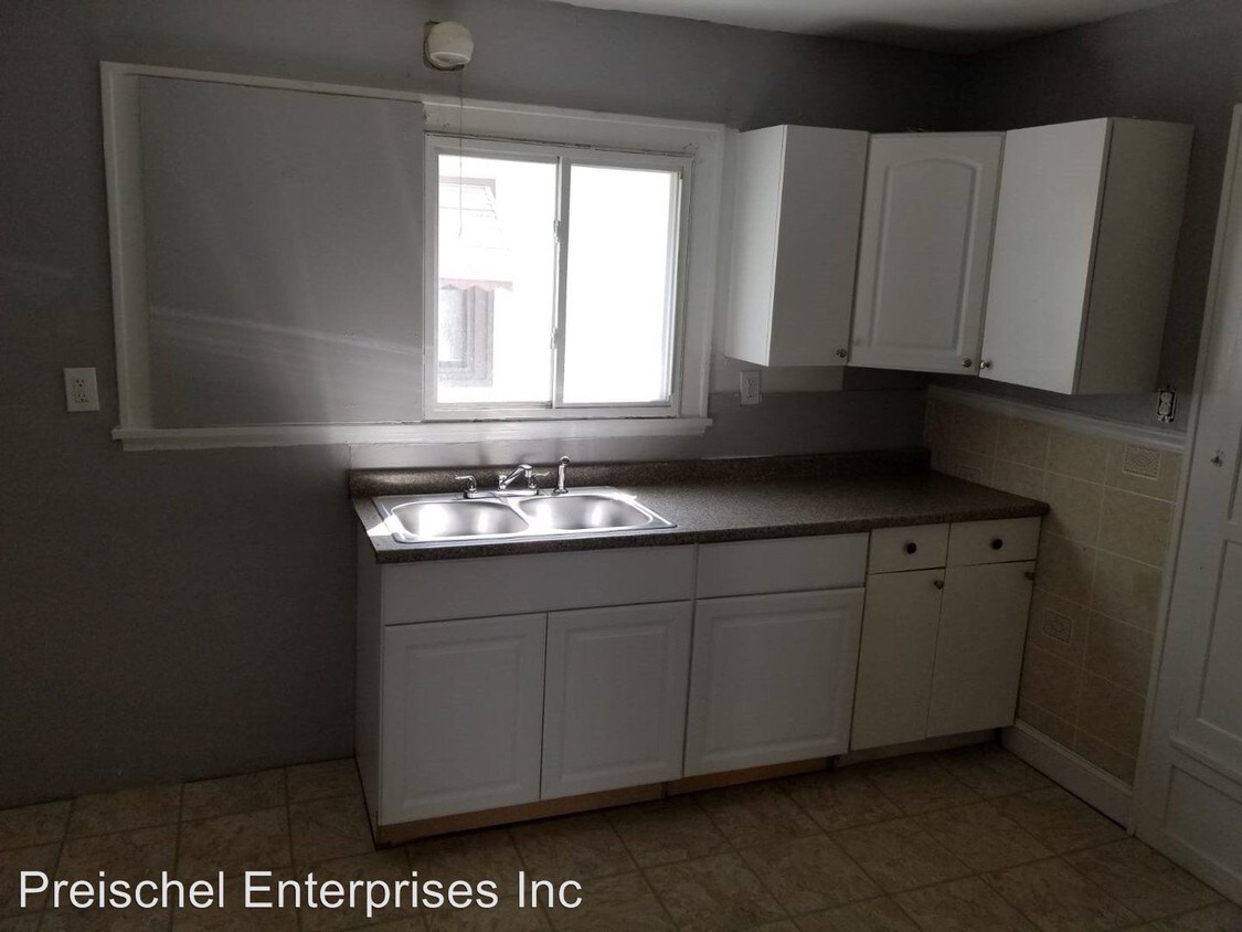 Primary Photo - 3 br, 1 bath House - 103 Millicent Ave.