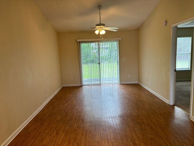 Foto del edificio - 3611 Eagle Ln