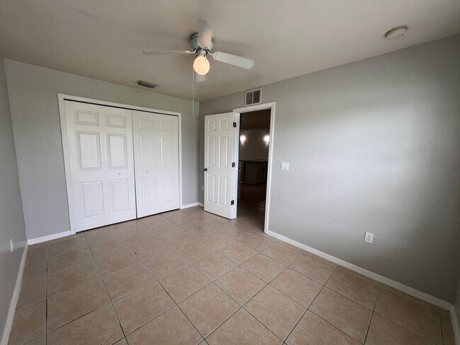 Foto del edificio - 630 SE 14th St
