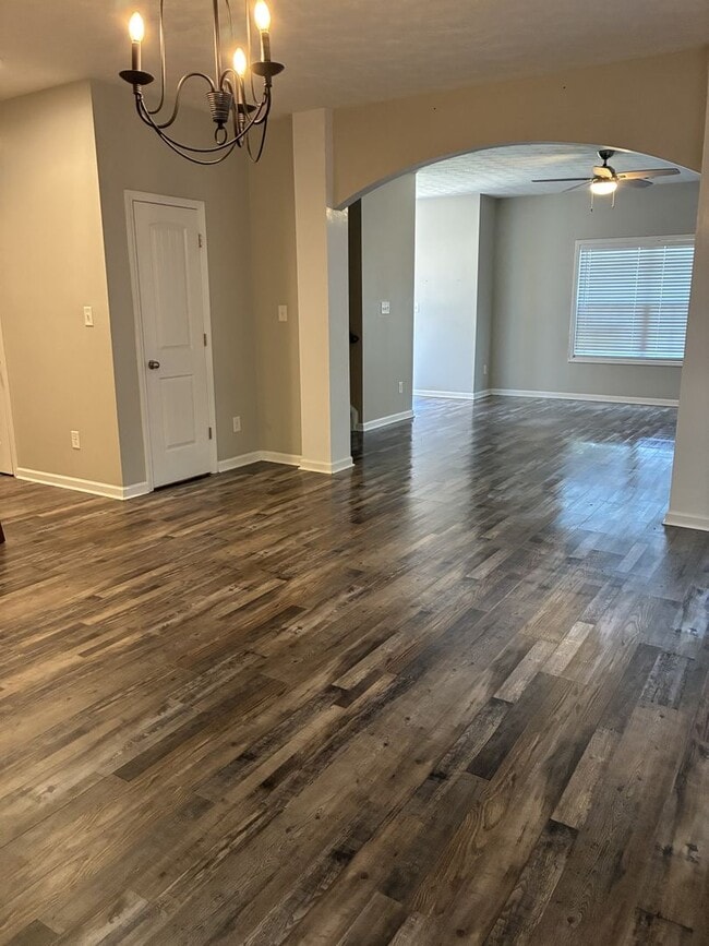 Building Photo - 20 Mill pond Ct