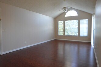 Building Photo - 1051 S Hiawassee Rd