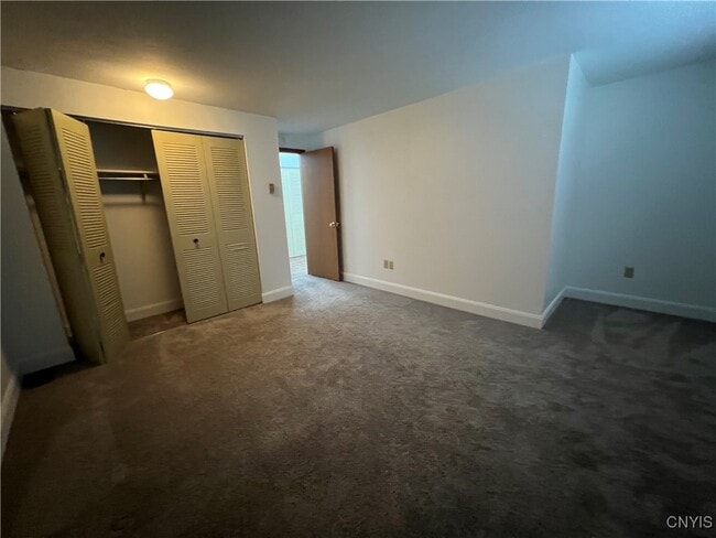 Building Photo - 29 Hillside Ave