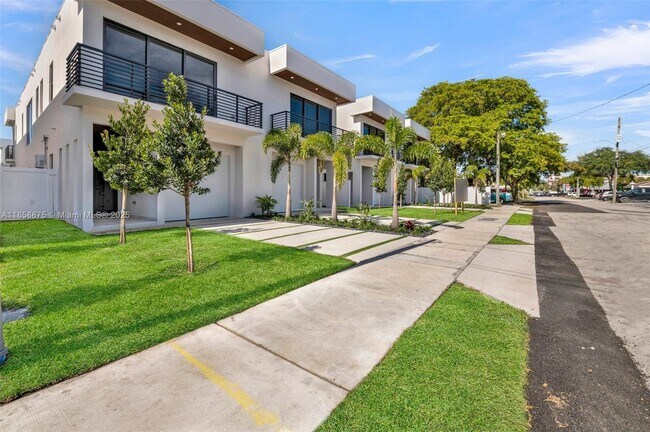 Foto del edificio - 921 NE 17th Terrace