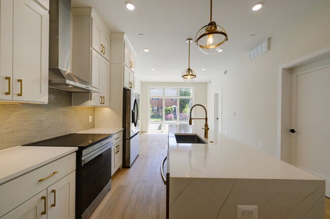 Building Photo - Modern Sophistication in NW/Friendship Heights - BRAND NEW 2BR/2BA w/ Private Parking