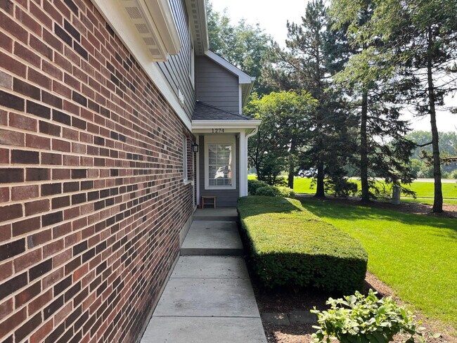 Foto del edificio - 1274 S Parkside Dr