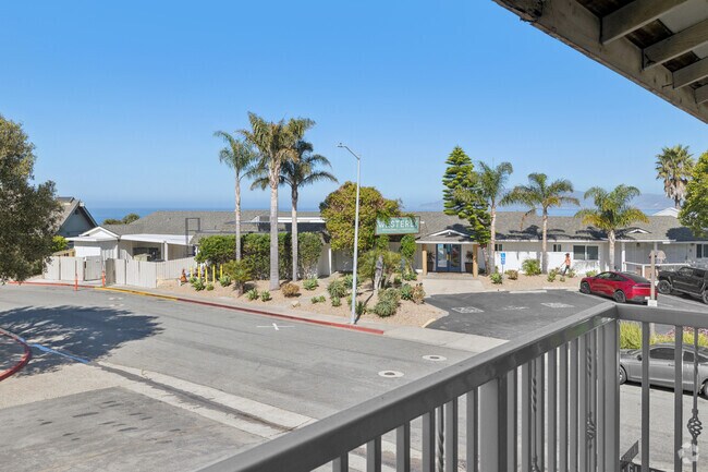 Unidad N - Vista - 2710 Spyglass Dr