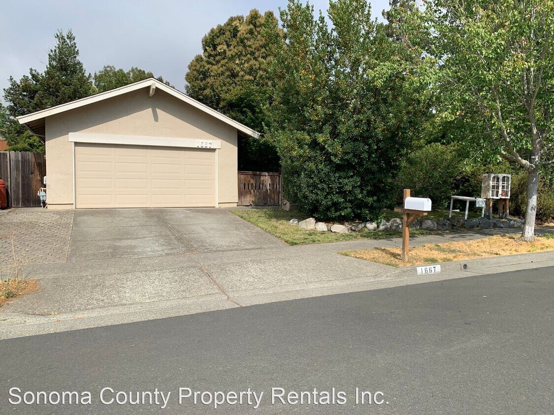 Primary Photo - 3 br, 2 bath House - 1667 Cunningham Way