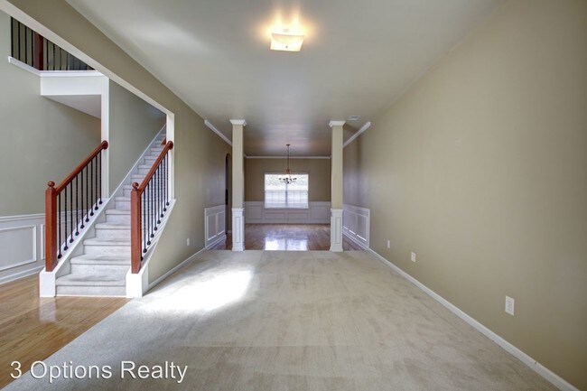 Building Photo - 419 Farmwood Way